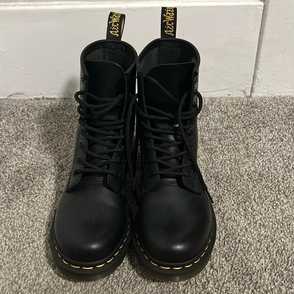 DR MARTINS WORN ONCE - Picture 1 of 4